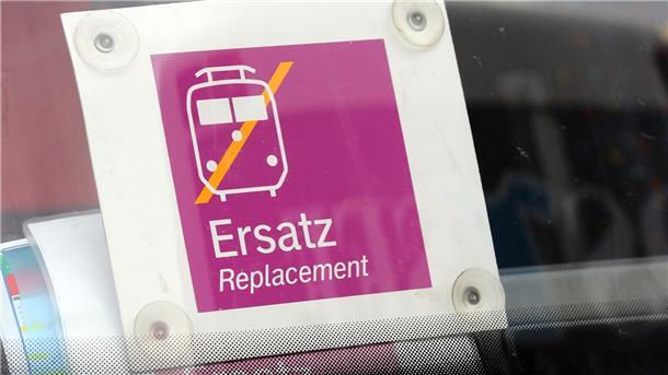 Ersatzverkehr: Bahn-Gewerkschaft fürchtet Busfahrermangel Die Busse sind bestellt - aber wer soll sie fahren? Die EVG sieht große Probleme für die Generalsanierung der Schiene.