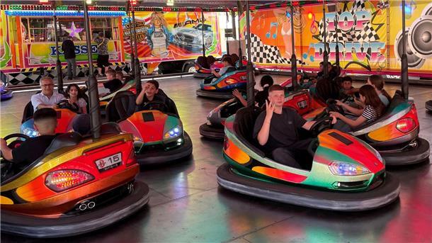 „Sind bestürzt“: CDU äußert sich zu Absage des Nordenhamer Jahrmarktes Das Foto zeigt den Autoscooter beim Nordenhamer Jahrmarkt. In diesem Jahr wird es keine Kirmes geben. Dazu hat sich jetzt die CDU-Ratsfraktion geäußert.