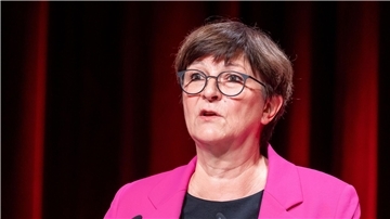 „Die CDU von Friedrich Merz entwickelt sich auf eine Art und Weise, die ich für eine über lange Jahre Verantwortung tragende Partei schon bedenklich finde“, sagt Saskia Esken.
