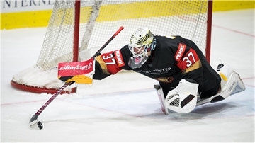 Die Chancen von Pinguins-Torwart Maximilian Franzreb haben sich weiter vergrößert, dass er zum WM-Kader gehören wird.