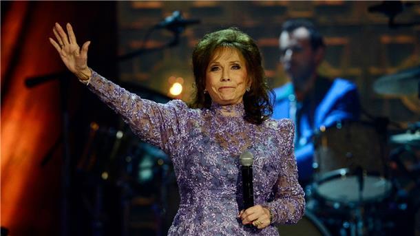 „Tochter eines Bergmanns“: Country-Star Loretta Lynn ist tot Die Country-Sängerin Loretta Lynn ist im Alter von 90 Jahren gestorben.
