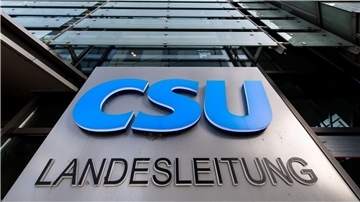 Bayerische Opposition fordert Spenden-Razzia bei der CSU Die CSU-Zentrale in München.