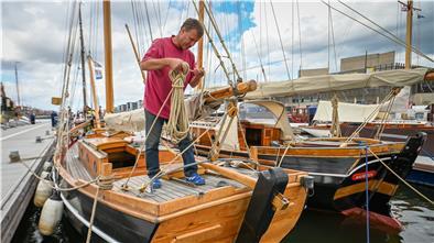 Die Dansk Jagt „Frey“ mit Skipper Claus Drescher im Neuen Hafen in Bremerhaven.