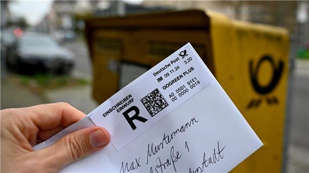 Post muss Werbung bei Haftung für Einschreiben ändern Die Deutsche Post muss künftig deutlich darauf hinweisen, dass bei gewöhnlichen Einschreiben die Haftung auf 25 Euro begrenzt ist. (Symbolbild)