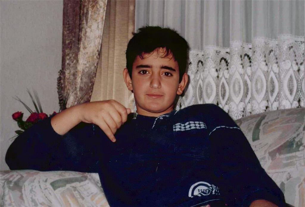 Die Doku zeigt auch Bilder aus der Kindheit und Jugend von Akyut Anhan alias Haftbefehl. 