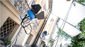 Die Dreharbeiten für die Neuverfilmung laufen in Brandenburg und Bayern. (Symbolbild)