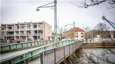 Eine Brücke