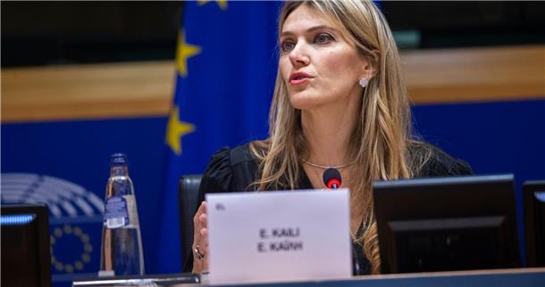 Die ehemalige Vizepräsidentin des Europäischen Parlaments, Eva Kaili, sitzt derzeit in Untersuchungshaft in Belgien.