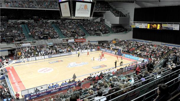 Die Eisbären Bremerhaven empfangen am Sonntag die Uni Baskets Münster in der ÖVB-Arena in Bremen. Das Heimspiel soll Maßstäbe setzen.
