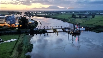 Beschädigte Eisenbahnbrücke über die Hunte bei Elsfleth