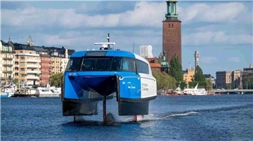 Die energiesparende Fähre „Nova“ in Stockholm.