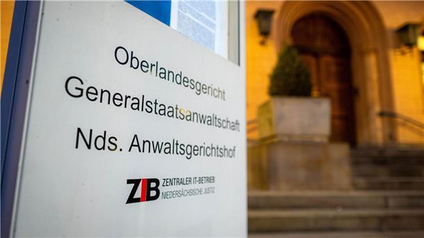 Die Ermittlungen der Generalstaatsanwaltschaft Celle und des LKA Niedersachsen richten sich gegen Beschuldigte im Alter von 32 bis 57 Jahren. (Archivbild)