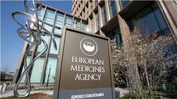 Die EU-Arzneimittelbehörde EMA in Amsterdam hat den Weg frei gemacht für die Zulassung eines Therapieansatzes auf Basis der Genscheren-Technologie.