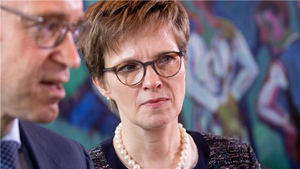 Bundesbank-Vize Buch wird Chefin der EZB-Bankenaufsicht Die EZB-Bankenaufsicht steht mit Claudia Buch dann unter deutscher Führung.