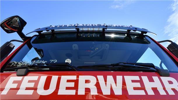 Frau bei Küchenbrand aus Wohnung gerettet Die Feuerwehr rettete in Bremerhaven eine Frau aus einer Wohnung.