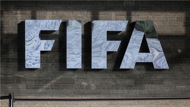 Die FIFA sperrt sieben Fußballer nach ihrem Einsatz für Malaysia. (Archivbild)