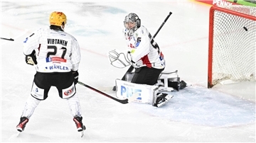 Die Fischtown Pinguins um Stürmer Jake Virtanen und Torwart Maximilian Franzreb haben ihre erste Niederlage in der Vorbereitung auf die neue Saison kassiert.