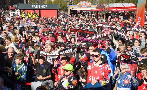 Die Fischtown Pinguins verabschieden sich vor und mit ihren Fans aus der Saison ...