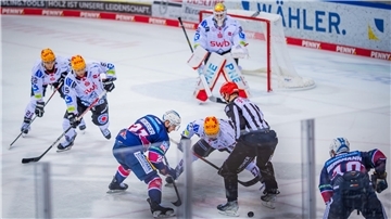 Die Fischtown Pinguins verloren das Halbfinale beim swb-Cup gegen die Eisbären Berlin.