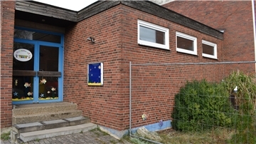 Die Gemeinde Stadland will Energie sparen - unter anderem durch faktische Schließung der kleinen Turnhalle bei der Kita Lüttje Lüü in Schwei.