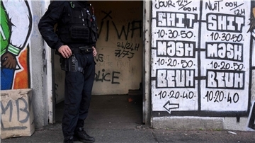 Die Generalinspektion der Nationalpolizei (IGPN) durchsuchte vor einer Woche die führende Abteilung der Kriminalpolizei von Marseille, die für die Aufdeckung der größten Drogengeschäfte zuständig ist.