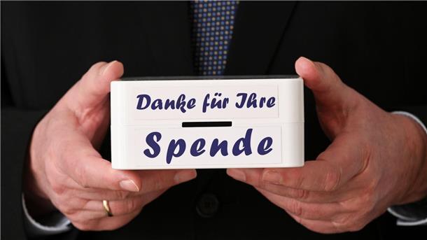 Geldspenden normalisieren sich auf gutem Niveau Die Gesamthöhe der Geldspenden in Deutschland liegt für 2023 bei etwa 5 Miiliarden Euro.