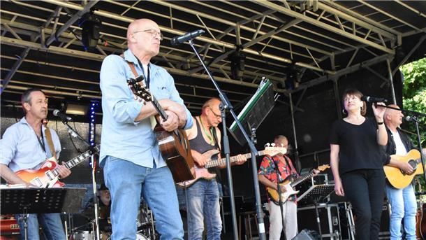 Die Hagen Allstars gelten als Pioniere der regionalen Rockszene. Am Sonntag geben sie ein Konzert in Bad Bederkesa. Es ist bei Weitem nicht die einzige Gelegenheit, an diesem Wochenende Livemusik zu erleben. 