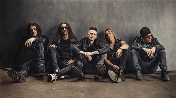 Die Hardrock-Band Skid Row hat ihr neues Album „The Gang’s All Here“ vorgelegt.