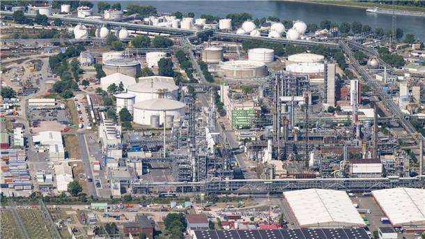 Die Industrieanlagen der BASF in Ludwigshafen: Der Konzern hat Zahlen vorgelegt.