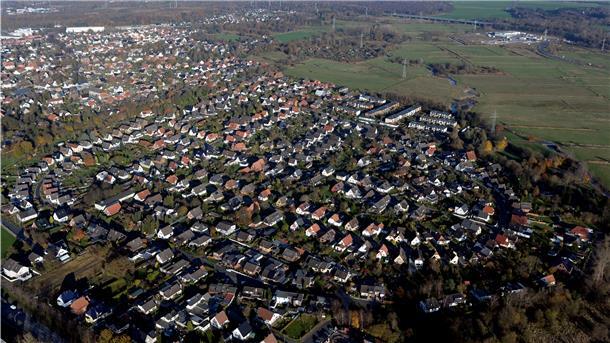 Bremerhaven-Wulsdorf aus der Luft fotografiert.