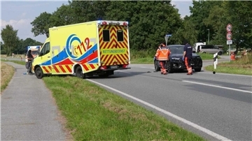 Die Insassen des Audi erlitten bei dem unfall einen Schock und wurden vom Notarzt sowie vom Rettungsdienst versorgt. Anschließend betreute sie ein Notfallseelsorger.