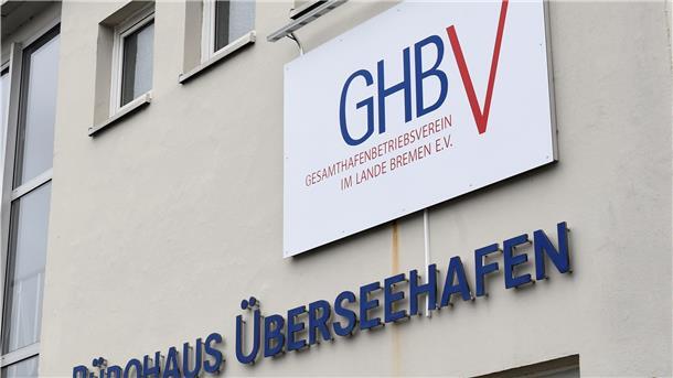 Zerrüttete Verhältnisse beim Gesamthafenbetriebsverein Die Insolvenz des Gesamthafenbetriebsvereins offenbart, wie zerrüttet das Verhältnis zwischen Beschäftigten und Arbeitgebern ist. Und die Gewerkschaft Verdi steckt dazwischen. Die Politik sollte sich bemühen, wieder eine Vertrauensbasis zu schaffen.