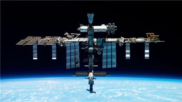 Die Internationale Raumstation ISS liegt etwa 400 Kilometer über der Erde.