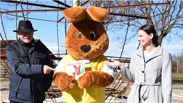 So sieht es aus: "Hanni Hase liebt Ostern" erscheint am 29. März.