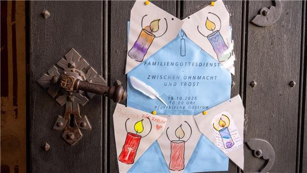 Kein Verdächtiger im Fall Fabian: Druck auf Ermittler wächst Die Kirche hatte für Sonntag zu einem Familiengottesdienst im Gedenken an den getöteten Fabian eingeladen.