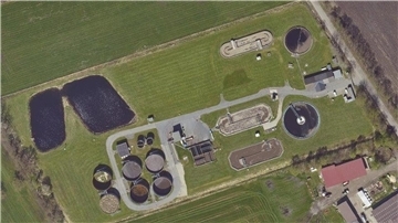 Die Kläranlage soll klimaneutral werden. Deshalb will die Gemeinde auf dem Gelände in der Brameler Feldmark Solarzellen aufstellen.