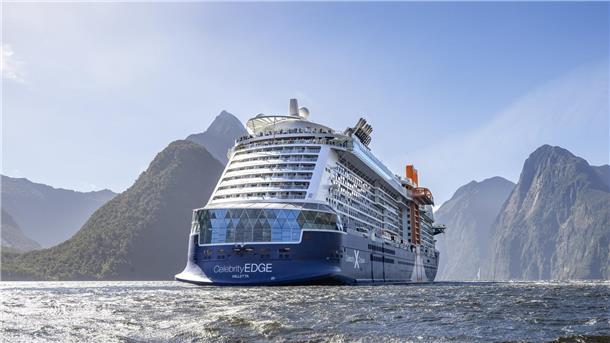 HANDOUT - Nachhaltigere Kreuzfahrttechnologie: Das neue Celebrity-Schiff der Edge-Klasse wird auch auf Methanol als Kraftstoff setzen. (zu dpa: «Celebrity bringt noch ein Schiff mit magischem Teppich») Foto: Tim Faircloth/Celebrity Cruises/dpa-tmn - ACHTUNG: Nur zur redaktionellen Verwendung im Zusammenhang mit dem genannten Text und nur bei vollständiger Nennung des vorstehenden Credits - Honorarfrei nur für Bezieher des dpa-Themendienstes +++ dpa-Themendienst +++