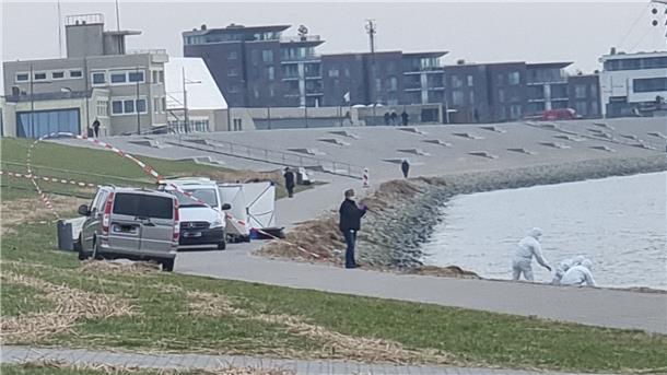 Die Kriminalpolizei hat am 1. März 2022 die sterblichen Überreste von Ekaterina B. aus der Weser geborgen. Jetzt ist in der Geeste ein weiterer grausamer Fund gemacht worden.