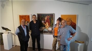 Die Künstlergruppe der Malstedter Kunstwerkstatt freut sich auf eine gut besuchte Vernissage: Helge van der Este (von links), Peter Glaßmeyer, Tina Abich und Siegfried Krön.