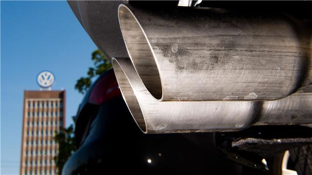 Söder und Lies gemeinsam für Aufweichung des Verbrenner-Aus Die Länderchefs von Bayern und Niedersachsen fordern eine Lockerung des ab 2035 geplanten Verbots der Neuzulassung von Autos mit Verbrennungsmotor. (Symbolbild)