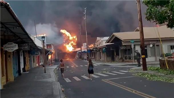 Mindestens 53 Tote bei Feuer auf Hawaii-Insel Die Lage wegen auf der Insel Maui ist laut Behörden derzeit nicht sicher.