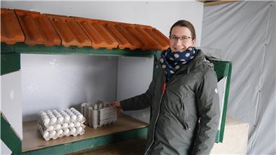 Die Landwirtin Bente Bronsema ist eine von wenigen Frauen in Niedersachsen, die einen landwirtschaftlichen Betrieb leiten.