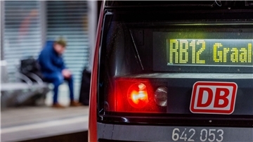 Die Lokführergewerkschaft GDL hat die Beschäftigten der Deutschen Bahn zum nächsten Streik aufgerufen - Fahrgäste müssen sich auf den längsten Streik seit vielen Jahren einstellen.