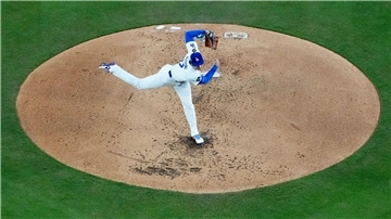 Baseball am Limit: MLB-Finale endet nach 6:39 Stunden Die Los Angeles Dodgers um Pitcher Shohei Ohtani lieferten sich mit Toronto ein langes Duell. (Archivbild)