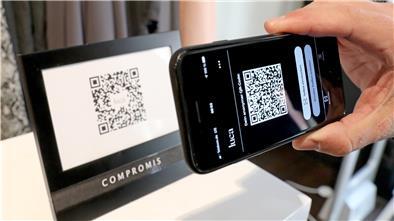 Die Luca-App soll die Kontaktnachverfolgung zur Eindämmung der Corona-Pandemie erleichtern, zum Beispiel nach Besuchen in Cafés oder Restaurants.