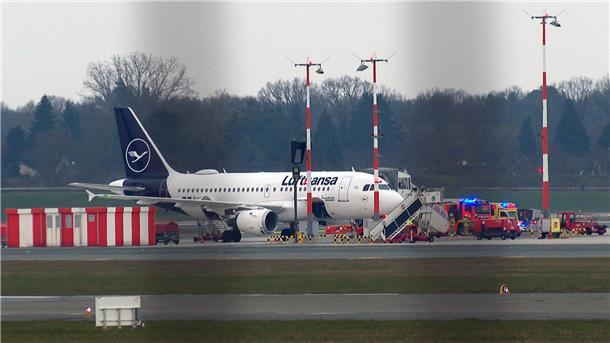 Die Maschine der Lufthansa auf dem Weg nach Göteborg musste aufgrund einer rauchenden Kaffeemaschine ihre Reise in Hamburg beenden.