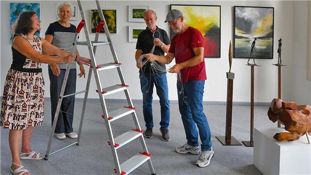 „Ruhe und Sturm“ lautet der Titel der Mitgliederausstellung des Kulturforums Die Mitglieder des Kulturforums Land Wursten bereiten eine neue Ausstellung in der Poststraße 16 in Dorum vor.