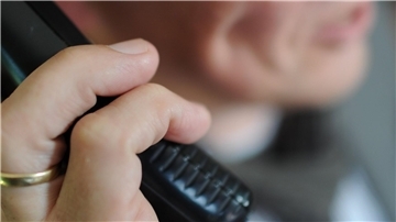 Die Nachfrage nach seelsorgerlichen Angeboten per Telefon oder Chat ist auch 2022 hoch gewesen.