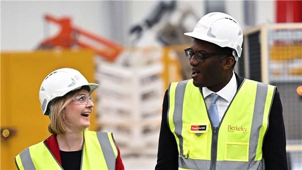 Die neu britische Premierministerin Liz Truss und ihr Schatzmeister Kwasi Kwarteng.