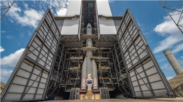 Die neue Trägerrakete der Ariane 6 auf dem europäischen Weltraumbahnhof in Französisch-Guayana.